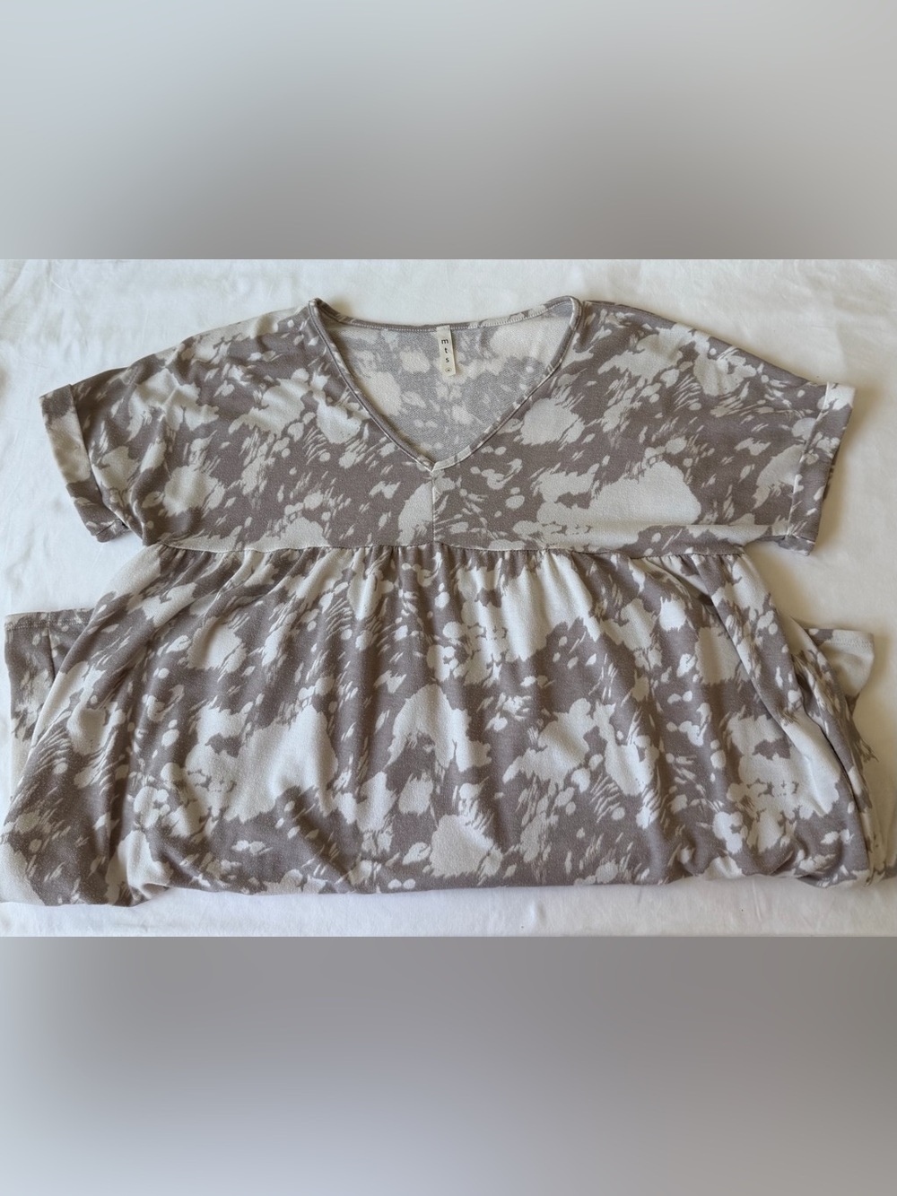MTS Neutral Tie-Dye Oversized V-Neck Babydoll Dress Size Medium